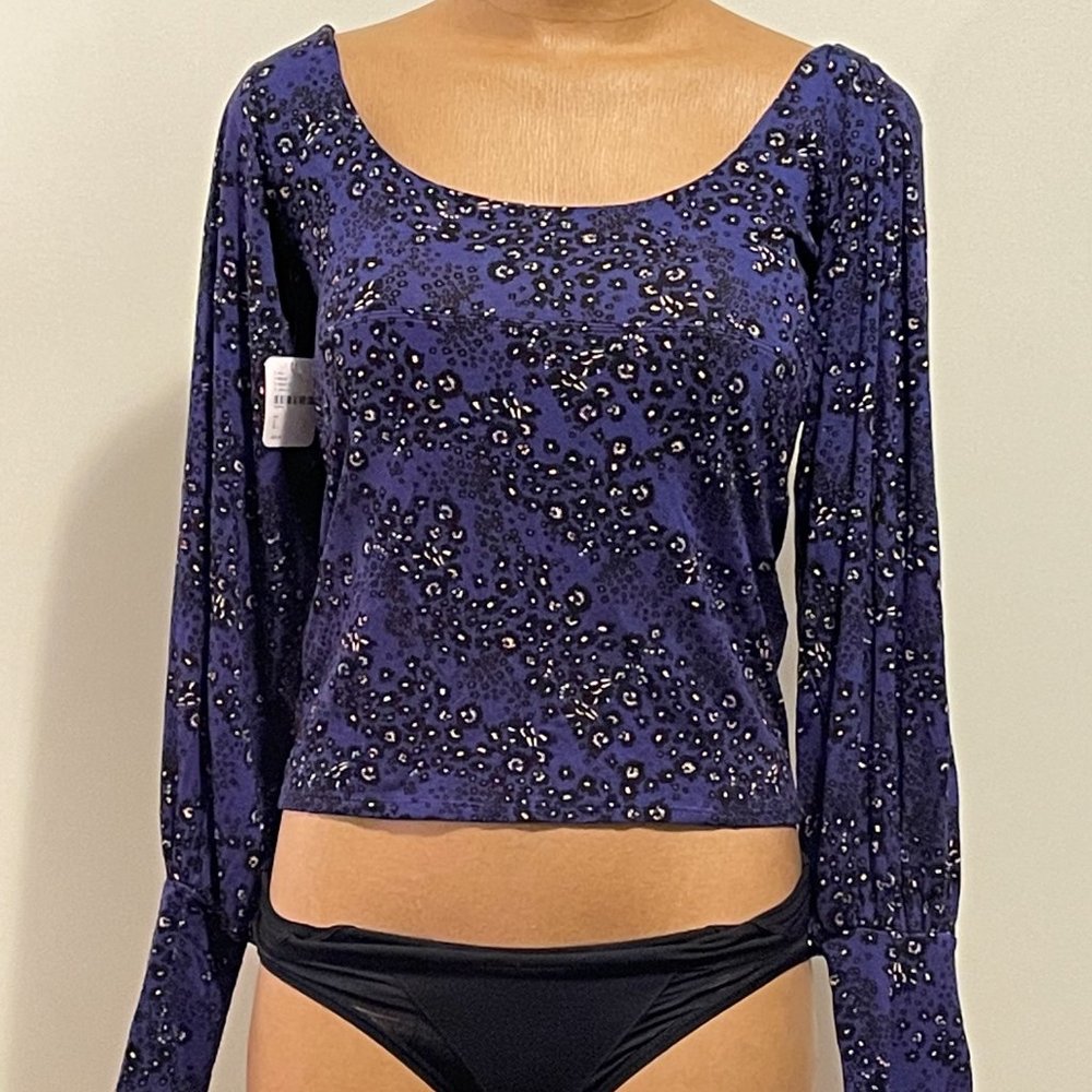 FREE PEOPLE - violet color -   long sleeve top - size large - Brand New